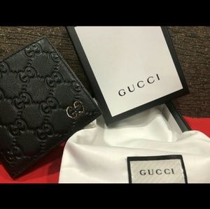 Gucci black sima bifold